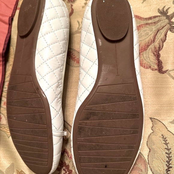 Neiman Markus 10 flats - Picture 4 of 4